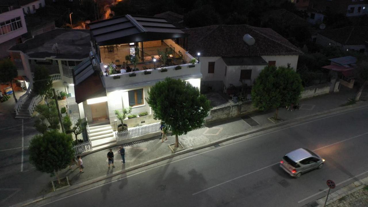 Vila Franko 培拉特 外观 照片