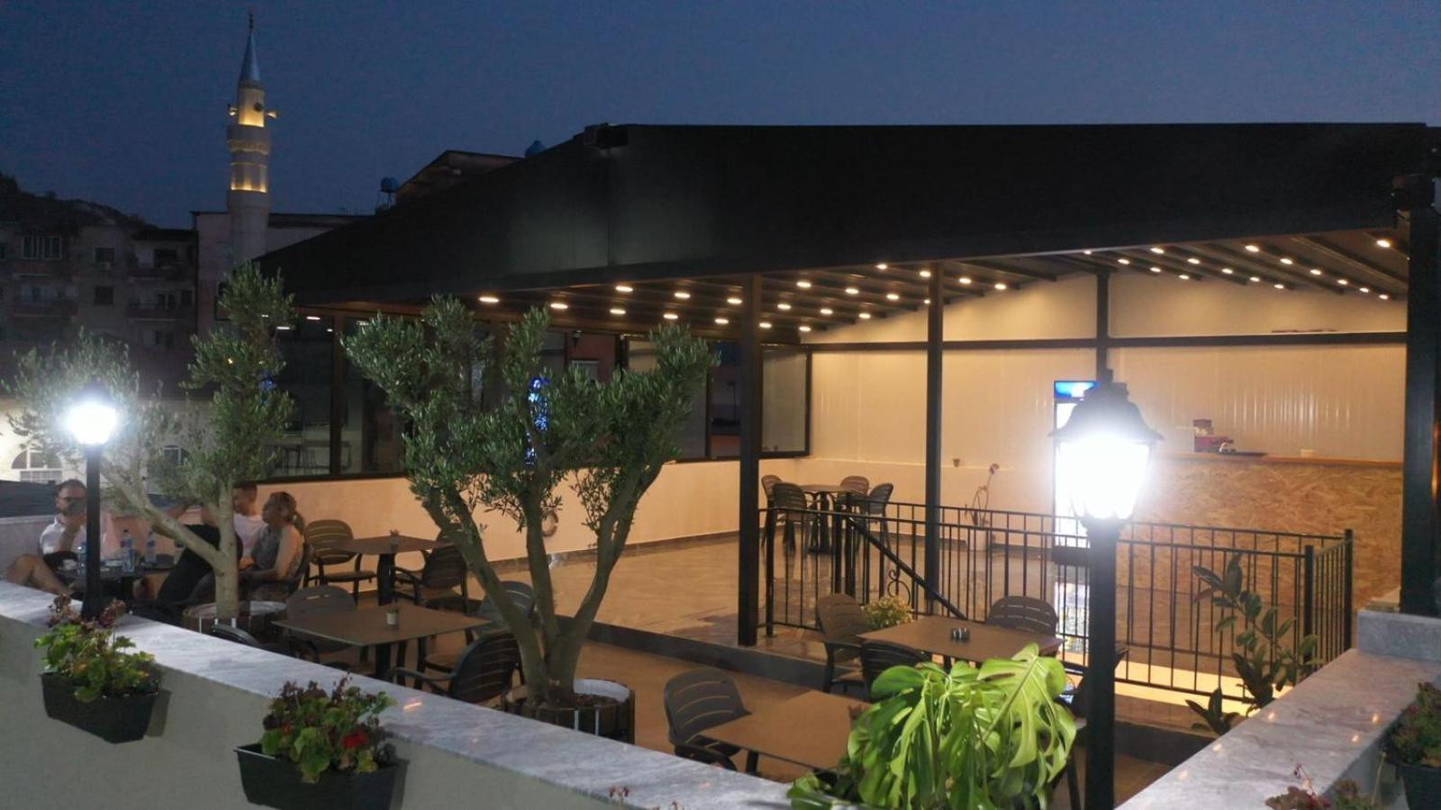 Vila Franko 培拉特 外观 照片