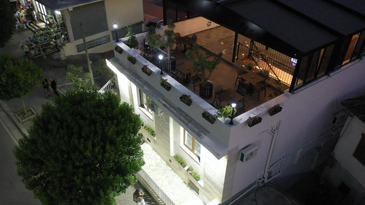 Vila Franko 培拉特 外观 照片